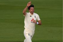 ಇಂಗ್ಲೆಂಡ್ vs ಪಾಕಿಸ್ತಾನ ಅಂತಿಮ ಟೆಸ್ಟ್ LIVE ಸ್ಕೋರ್: ಸಂಕಷ್ಟದಲ್ಲಿ ಪಾಕಿಸ್ತಾನ