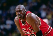 ಮೈಕಲ್ ಜೋರ್ಡನ್ ಒಂದು ಜೊತೆ ಶೂ ದಾಖಲೆ ಬೆಲೆಗೆ ಮಾರಾಟ!