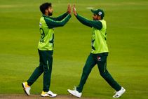 ಇಂಗ್ಲೆಂಡ್vs ಪಾಕಿಸ್ತಾನ ಟಿ20 Live ಸ್ಕೋರ್:ಪಾಕ್ ಬೌಲಿಂಗ್‌ಗೆ ಪರದಾಡಿದ ಇಂಗ್ಲೆಂಡ್