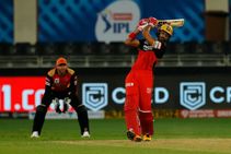 ಪಡಿಕ್ಕಲ್ ಪದಾರ್ಪಣೆಗೆ ಅರ್ಧ ಶತಕದ ಮೆರುಗು: ಐಪಿಎಲ್‌ನಲ್ಲೂ ಸಂಪ್ರದಾಯ ಮುಂದುವರಿಸಿದ ಕನ್ನಡಿಗ!