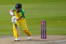 ಇಂಗ್ಲೆಂಡ್ vs ಆಸ್ಟ್ರೇಲಿಯಾ, 1ನೇ ಏಕದಿನ: ಆಸೀಸ್‌ಗೆ ರೋಚಕ ಗೆಲುವು