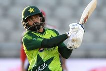 ಹಫೀಝ್ ಬ್ಯಾಟಿಂಗ್‌ಗೆ ತಲೆ ಬಾಗಿದ ಇಂಗ್ಲೆಂಡ್, ಟಿ20ಐ ಸರಣಿ ಸಮಬಲ