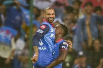 ವಿಭಿನ್ನ ಕೂಲಿಂಗ್ ಗ್ಲಾಸ್ ಹಾಕಿದ್ದ ಶಿಖರ್ ಧವನ್ ಕಾಲೆಳೆದ ಪೀಟರ್ಸನ್: ವಿಡಿಯೋ