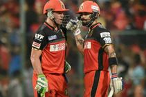 ಐಪಿಎಲ್‌ನಲ್ಲಿ ಈ ಬೌಲರ್‌ಗಳು ಒಂದೇ ಓವರ್‌ನಲ್ಲಿ ಕೊಹ್ಲಿ, ಎಬಿಡಿ ವಿಕೆಟ್ ಪಡೆದಿದ್ದಾರೆ!