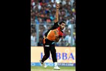 ಸನ್ ರೈಸರ್ಸ್ ಹೈದರಾಬಾದ್ ತಂಡಕ್ಕೆ ಆಘಾತ, ವೇಗಿ ಭುವಿ ಔಟ್!