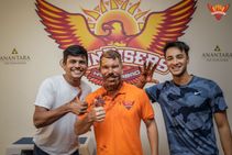 ಡೆಲ್ಲಿ ವಿರುದ್ಧ ಪಂದ್ಯಕ್ಕೂ ಮೊದಲು ಇಂದು ಹುಟ್ಟುಹಬ್ಬ ಆಚರಿಸಿಕೊಂಡ ಡೇವಿಡ್ ವಾರ್ನರ್