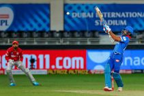 ಐಪಿಎಲ್ 5000ರನ್ ಕ್ಲಬ್ಬಿಗೆ ಎಂಟ್ರಿ ಕೊಟ್ಟ ''ಗಬ್ಬರ್'' ಶಿಖರ್ ಧವನ್