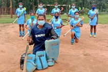 ಮೈದಾನವಿಲ್ಲದೆ ಹೆಲಿಪ್ಯಾಡ್‌ನಲ್ಲಿ ಹಾಕಿ ತರಬೇತಿ: 9 ಬಾಲಕಿಯರು ತರಬೇತಿ ಶಿಬಿರಕ್ಕೆ ಆಯ್ಕೆ