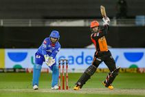 ಐಪಿಎಲ್ 2020: ವಾರ್ನರ್, ಸಾಹಾ ಆರ್ಭಟ: ಡೆಲ್ಲಿಗೆ ಬೃಹತ್ ಟಾರ್ಗೆಟ್