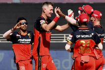 ಈಗ ಕೊಹ್ಲಿ ನಂಬಿಕೆಯಿಡಬಲ್ಲ ಬೌಲಿಂಗ್ ವಿಭಾಗ ಆರ್‌ಸಿಬಿ ತಂಡದಲ್ಲಿದೆ: ಸ್ಕಾಟ್ ಸ್ಟೈರಿಸ್