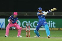 ಡೆಲ್ಲಿ ಕ್ಯಾಪಿಟಲ್ಸ್ ತಂಡದ ನಾಯಕ ಶ್ರೇಯಸ್ ಅಯ್ಯರ್‌ ಭುಜಕ್ಕೆ ಪೆಟ್ಟು: ಫೀಲ್ಡ್‌ನಿಂದ ಹೊರಕ್ಕೆ