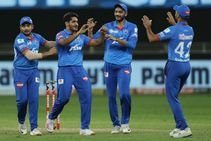 ಐಪಿಎಲ್‌ ಮೊದಲ ಪಂದ್ಯದಲ್ಲೇ ವಿಕೆಟ್ ಪಡೆದ ತುಷಾರ್ ದೇಶಪಾಂಡೆ