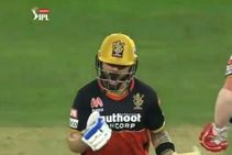 ಒಂದೇ ಬೌಂಡರಿಗೆ ಕೊಹ್ಲಿ ಸಂಭ್ರಮ, ಟ್ವಿಟರ್‌ನಲ್ಲಿ ಟ್ರೋಲ್ ಆದ ವಿರಾಟ್