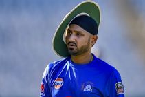 ತಂಡದಲ್ಲಿ ಸ್ಥಾನ ಭದ್ರಪಡಿಸಬೇಕಾದರೆ ಆಸ್ಟ್ರೇಲಿಯಾದಲ್ಲಿ ಆತ ರನ್ ಗಳಿಸಬೇಕು: ಹರ್ಭಜನ್ ಸಿಂಗ್