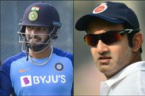 ''ಇನ್ನಾದರೂ ಧೋನಿ ಜೊತೆ ಪಂತ್ ಹೋಲಿಸುವುದನ್ನು ನಿಲ್ಲಿಸಿ''