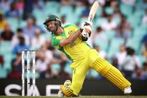 ಮ್ಯಾಕ್ಸ್‌ವೆಲ್ ಐಪಿಎಲ್ ಪ್ರದರ್ಶನದ ವಿರುದ್ಧ ಮತ್ತೆ ಹರಿಹಾಯ್ದ ವೀರೇಂದ್ರ ಸೆಹ್ವಾಗ್