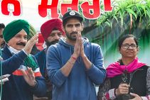 ರೈತರಿಗೆ ಬಾಕ್ಸರ್ ವಿಜೇಂದರ್ ಬೆಂಬಲ, ಖೇಲ್‌ರತ್ನ ವಾಪಸ್‌ಗೆ ನಿರ್ಧಾರ