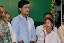 ಪಶ್ಚಿಮ ಬಂಗಾಳ ಸಚಿವ ಸ್ಥಾನಕ್ಕೆ ಮಾಜಿ ಕ್ರಿಕೆಟಿಗ ಲಕ್ಷ್ಮೀ ರತನ್ ಶುಕ್ಲ ರಾಜೀನಾಮೆ