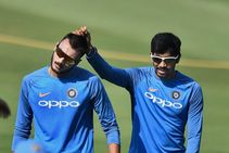 ವಿರಾಟ್ ಕೊಹ್ಲಿಗೆ ಬೌಲಿಂಗ್ ಮಾಡಿದ ಅಕ್ಸರ್ ಪಟೇಲ್: ವಿಡಿಯೋ