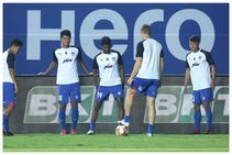 ಐಎಸ್‌ಎಲ್: ಬೆಂಗಳೂರು ವಿರುದ್ಧ ಜಯದ ಒತ್ತಡದಲ್ಲಿ ಈಸ್ಟ್ ಬೆಂಗಾಲ್