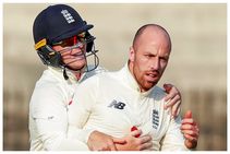 ಭಾರತ vs ಇಂಗ್ಲೆಂಡ್: 'ಎಕ್ಸ್ಟ್ರಾ' ರನ್ ನೀಡದೆ ದಾಖಲೆ ಬರೆದ ಪ್ರವಾಸಿ ಇಂಗ್ಲೆಂಡ್