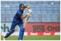 ಭಾರತ vs ಇಂಡಿಯಾ 2nd ODI: ಭರ್ಜರಿ ಶತಕ ಬಾರಿಸಿ ಮಿಂಚಿದ ಕೆಎಲ್ ರಾಹುಲ್