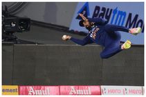 ಭಾರತ v ಇಂಗ್ಲೆಂಡ್: ಅದ್ಭುತ... ಅತ್ಯುದ್ಭುತ!! ಮೈನವಿರೇಳಿಸಿದ ರಾಹುಲ್ ಫೀಲ್ಡಿಂಗ್: ವಿಡಿಯೋ