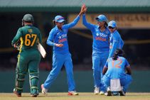 ಭಾರತದ ವನಿತೆಯರ ವಿರುದ್ಧ ದಕ್ಷಿಣ ಆಫ್ರಿಕಾ ವನಿತೆಯರಿಗೆ ರೋಚಕ ಗೆಲುವು