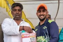 ಮ್ಯಾನ್ ಆಫ್‌ ದ ಮ್ಯಾಚ್ ಆದ ಕ್ರಿಕೆಟರ್‌ಗೆ 5 ಲೀ. ಪೆಟ್ರೋಲ್ ಉಡುಗೊರೆ