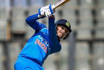 ಸ್ಮೃತಿ ಮಂಧಾನ ಸ್ಫೋಟಕ ಅರ್ಧ ಶತಕ, ದಕ್ಷಿಣ ಆಫ್ರಿಕಾ ಮಣಿಸಿದ ಭಾರತ