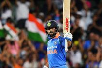 ಮೈದಾನದ ಹೊರಗೊಂದು ವಿಶೇಷ ದಾಖಲೆ ಬರೆದ ವಿರಾಟ್ ಕೊಹ್ಲಿ