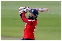 ಆಲ್ಕೋಹಾಲ್ ಬ್ರ್ಯಾಂಡ್ ಲೋಗೊ ಜರ್ಸಿಯಲ್ಲಿ ತೊಡಲ್ಲ ಎಂದ ಮೊಯೀನ್ ಅಲಿ ನಿರ್ಧಾರಕ್ಕೆ ಸಮ್ಮತಿಸಿದ CSK