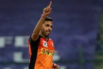 ವೇಗಿ ಭುವನೇಶ್ವರ್ ಕುಮಾರ್‌ಗೆ ಐಸಿಸಿ ತಿಂಗಳ ಆಟಗಾರ ಪ್ರಶಸ್ತಿ