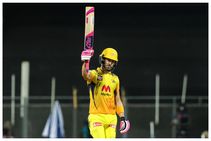 ಐಪಿಎಲ್ 2021: ಫಾಪ್ ಡು ಪ್ಲೆಸಿಸ್ ಅಬ್ಬರ, ಕೊಲ್ಕತ್ತಾಗೆ 221 ರನ್‌ಗಳ ಗುರಿ ನೀಡಿದ ಚೆನ್ನೈ