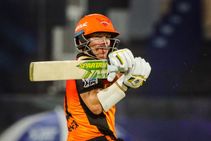 ವಾರ್ನರ್-ಪಾಂಡೆ ಅರ್ಧ ಶತಕ, ಹೈದರಾಬಾದ್ ಉತ್ತಮ ಟೋಟಲ್