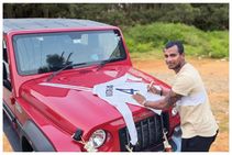 ಥಾರ್ SUVಯನ್ನು ಉಡುಗೊರೆಯಾಗಿ ನೀಡಿದ ಆನಂದ್ ಮಹೀಂದ್ರಾಗೆ ವಿಶೇಷವಾಗಿ ಧನ್ಯವಾದ ಸಲ್ಲಿಸಿದ ವೇಗಿ