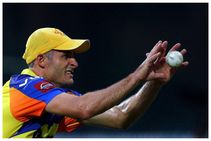 ಭಾರತದಿಂದ ತೆರಳುವ ಪ್ರಯಾಣಿಕರಿಗೆ ನಿರ್ಬಂಧ ಹೇರಿದ ಮಾಲ್ಡೀವ್ಸ್: ಮೈಕ್ ಹಸ್ಸಿ ಪ್ರಯಾಣಕ್ಕೆ ಅಡ್ಡಿ