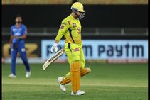 ಧೋನಿ ವಿದಾಯ? ; ಅಭಿಮಾನಿಗಳಲ್ಲಿ ಶುರುವಾಯ್ತು ಚಿಂತೆ!