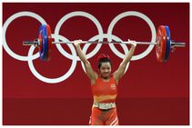 Mirabai Chanu: ಆರ್ಚರ್ ಆಗುವ ಕನಸು ಕಂಡಿದ್ದ ಮೀರಾಬಾಯಿ ಆಗಿದ್ದು ವೈಟ್‌ಲಿಫ್ಟರ್: ಬೆಳ್ಳಿ ಗೆದ್ದ ಬೆಡಗಿಯ ಬದುಕಿನ ಕಥನ!