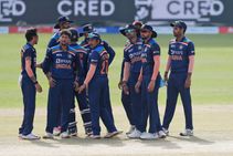 ಶ್ರೀಲಂಕಾ ವಿರುದ್ಧ ಕಳಪೆ ಪ್ರದರ್ಶನ ನೀಡಿದ ಈ ಮೂವರಿಗೆ ಪುನಃ ಟೀಮ್ ಇಂಡಿಯಾದಲ್ಲಿ ಸ್ಥಾನ ಸಿಗುವುದು ಅನುಮಾನ!