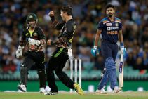 ಟಿ ಟ್ವೆಂಟಿ ವಿಶ್ವಕಪ್: ಸ್ಟಾರ್ ಆಟಗಾರರಿರುವ ಈ ದೊಡ್ಡ ತಂಡ ಕಳಪೆ ಪ್ರದರ್ಶನ ನೀಡಲಿದೆ ಎಂದ ಆಕಾಶ್ ಚೋಪ್ರಾ