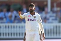 ತುಟಿ ಮೇಲೆ ಬೆರಳಿಟ್ಟು ಸಂಭ್ರಮಿಸುವುದು ಯಾರ ವಿರುದ್ಧ ಎಂಬುದನ್ನು ಬಹಿರಂಗಪಡಿಸಿದ ಸಿರಾಜ್