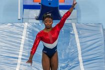 ಟೋಕಿಯೋ ಒಲಿಂಪಿಕ್ಸ್: ಮಾನಸಿಕ ತೊಳಲಾಟದ ಹುಡುಗಿ ಸಿಮೋನ್ ಬೈಲ್ಸ್‌ಗೆ ಕಂಚಿನ ಪದಕ