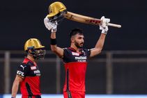 ಐಪಿಎಲ್, Live ಸ್ಕೋರ್‌, ಚೆನ್ನೈಗೆ ಸಾಧಾರಣ ರನ್ ಗುರಿ ನೀಡಿದ ಬೆಂಗಳೂರು