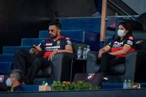 ಐಪಿಎಲ್: ಮೈದಾನಕ್ಕೆ ತೆರಳಿ ರಾಯಲ್ ಚಾಲೆಂಜರ್ಸ್ ಬೆಂಗಳೂರು ಬೆಂಬಲಿಸಿದ ಸುದೀಪ್ ದಂಪತಿ