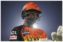 ಐಪಿಎಲ್ 2021: ತಂದೆಯನ್ನು ಕಳೆದುಕೊಂಡ ಎಸ್‌ಆರ್‌ಹೆಚ್ ಆಟಗಾರ ರುದರ್‌ಫೋರ್ಡ್, ತವರಿಗೆ ವಾಪಾಸ್