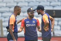 ಕ್ರಿಕೆಟ್‍ನಲ್ಲಿ ದುಡ್ಡಿಲ್ಲ ಎಂದಿದ್ದರೆ ಕ್ರಿಕೆಟಿಗ ಯಾಕಾಗ್ತಾರೆ, ಪೆಟ್ರೋಲ್ ಬಂಕ್ ಕೆಲಸ ಅಷ್ಟೇ!: ಹಾರ್ದಿಕ್ ಪಾಂಡ್ಯ