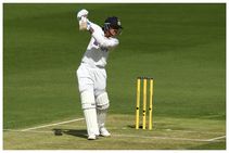 ಭಾರತ vs ಆಸ್ಟ್ರೇಲಿಯಾ ಮಹಿಳಾ ಟೆಸ್ಟ್: ಶತಕ ಸಿಡಿಸಿದ ಸ್ಮೃತಿ ಮಂಧಾನ, ಉತ್ತಮ ಸ್ಥಿತಿಯಲ್ಲಿ ಭಾರತ