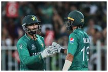 ಟಿ20 ವಿಶ್ವಕಪ್: ನ್ಯೂಜಿಲೆಂಡ್ ವಿರುದ್ಧ ಸೋಲಿನ ದವಡೆಯಿಂದ ಪಾರಾಗಿ ಗೆದ್ದು ಬೀಗಿದ ಪಾಕಿಸ್ತಾನ