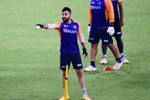 ಟಿ20 ವಿಶ್ವಕಪ್: ಆಸ್ಟ್ರೇಲಿಯಾ ವಿರುದ್ಧದ ಅಭ್ಯಾಸ ಪಂದ್ಯದಲ್ಲಿ ಕೊಹ್ಲಿ ಬೌಲಿಂಗ್; ಎಷ್ಟು ರನ್ ನೀಡಿದ್ರು ಗೊತ್ತಾ?